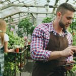 Hybrid Cars vs EVs: Which is Better?